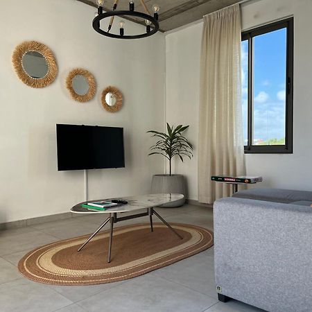 Cosy 2 Bedrooms Apts In Pereybere -Seasons Break Apartment Pereybere Beach Екстериор снимка
