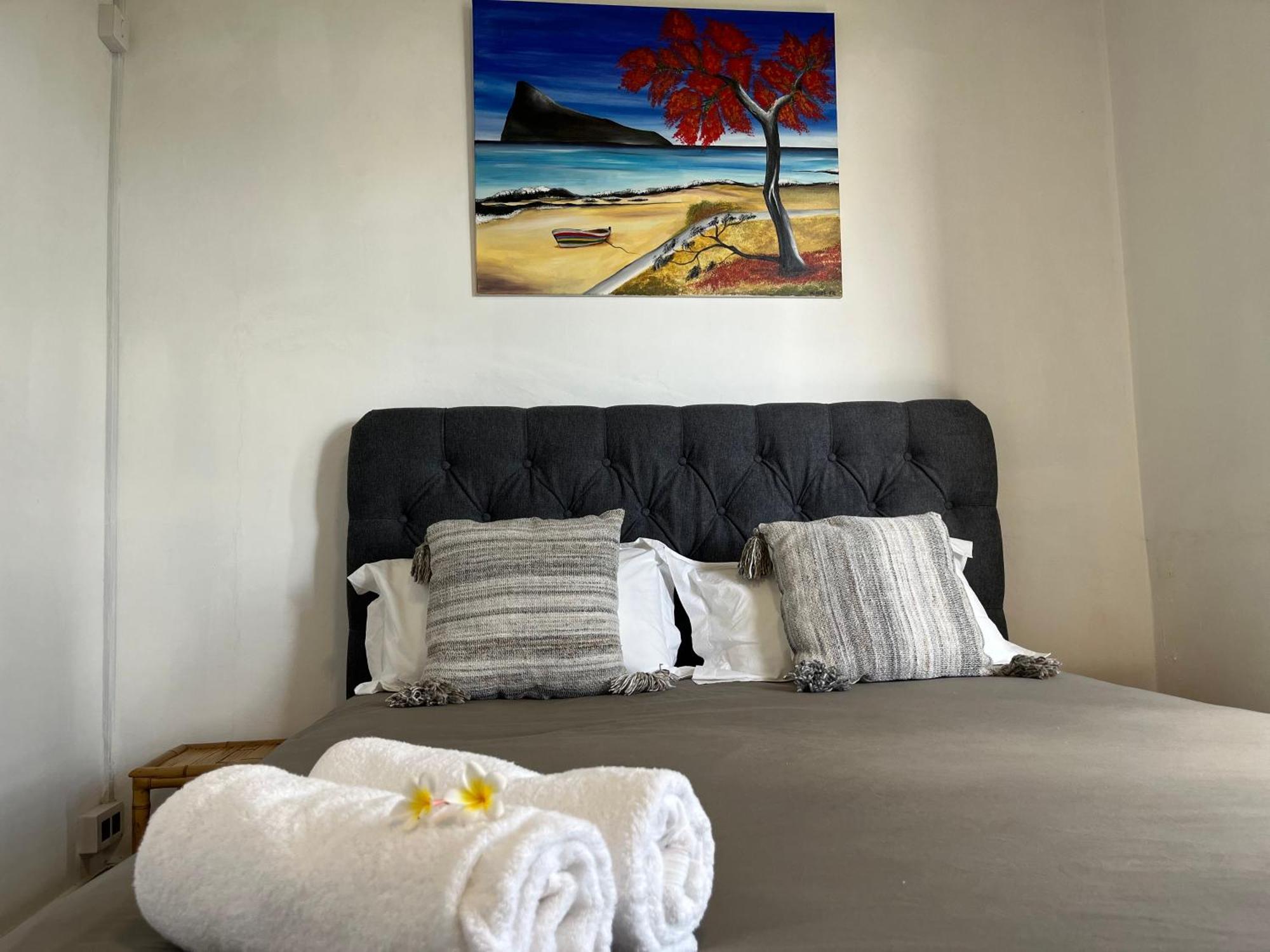 Cosy 2 Bedrooms Apts In Pereybere -Seasons Break Apartment Pereybere Beach Екстериор снимка